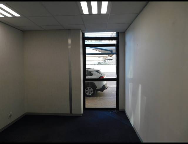157M² OFFICE TO LET IN ROSEBANK